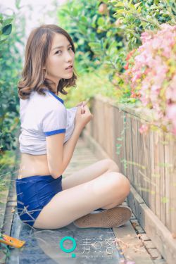 岳故意装睡让我挺进去观看